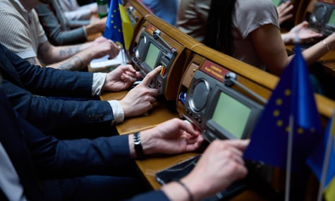 Сім’ї загиблих у полоні захисників отримуватимуть 15 млн грн, незалежно від причини смерті військового — законопроєкт