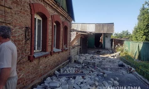 Бойовики обстріляли житлові будинки Мар’їнки: постраждали 4 людей, серед яких 9-річна дитина