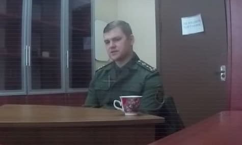 В Беларуси к 18 годам заключения приговорили капитана, который рассказал о приказе привлечь военных против протестов