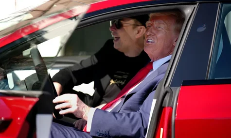 Tesla втратила 152 мільярди доларів після сварки Маска і Трампа. Це найбільше падіння в історії компанії