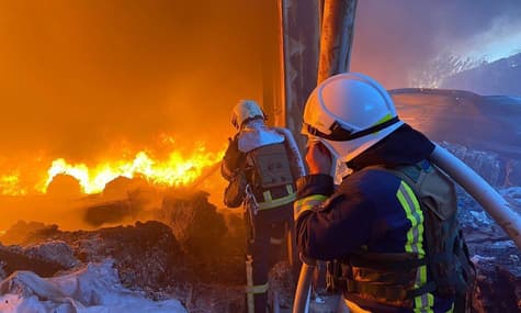 Шахтарі під землею, посилене патрулювання вулиць і втрати росіян на півдні: головне за ніч 11 жовтня