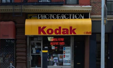 Від фотоіндустрії до ліків: компанія Kodak вирішила випускати медпрепарати