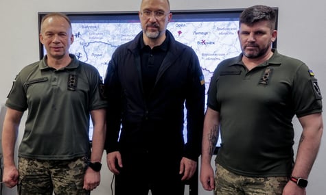 Шмигаль зустрівся із Сирським та начальником Генштабу в перший день роботи главою Міноборони