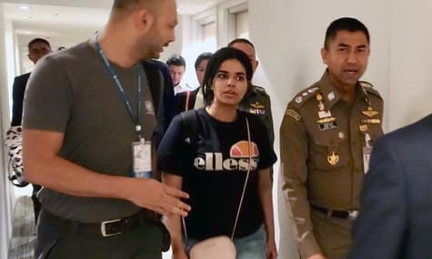 Канада прийняла дівчину з Саудівської Аравії, яка втекла з країни через відмову від ісламу