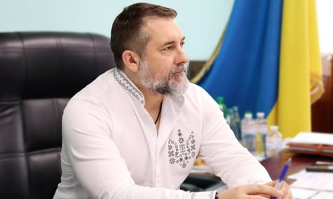 Підозрюваний у корупції ексголова Луганської ОВА Гайдай справді підписав контракт зі ЗСУ: служитиме на найнижчих посадах — НАБУ