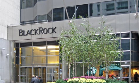 Інвесткомпанія BlackRock припинила пошук інвесторів для відновлення роботи України — Bloomberg