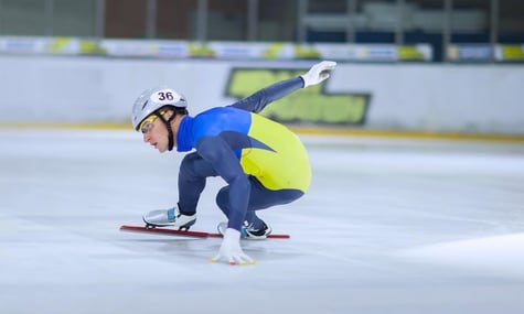 На Олімпіаді заборонили шолом ще одного українського спортсмена зі словами Ліни Костенко: у них побачили «пропаганду»
