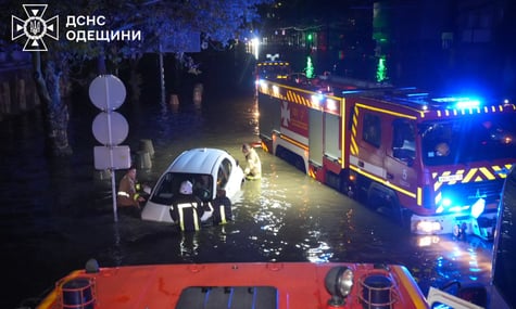 Підтоплені дороги внаслідок негоди на Одещині