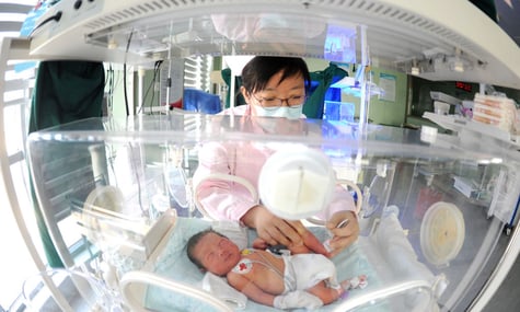 У Китаї вперше за 30 років введуть податок на презерватив. Так там хочуть зупинити падіння народжуваності