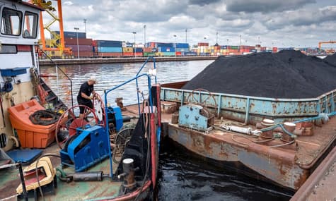 Близько 2 млн тонн вугілля з окупованого Донбасу продали у країни ЄС через Росію — голова «ДТЕК»