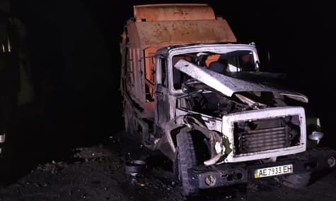 Войска рф ночью обстреляли Никополь: пострадали дома и предприятие по вывозу бытовых отходов