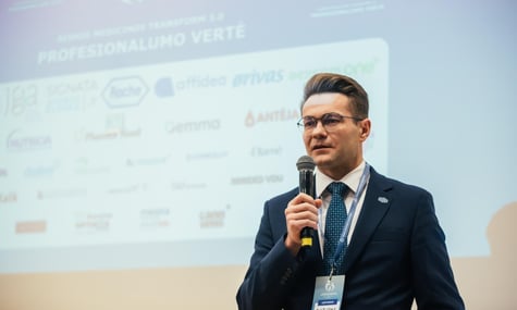Ексміністр охорони здоров'я Литви приїжджав у зону бойових дій в Україні, щоб допомагати рятувати поранених