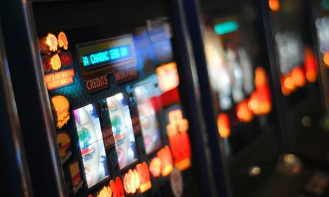 Онлайн-казино Cosmolot анулювали ліцензію — Мінцифри