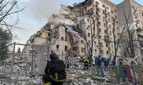 «Дуже серйозні руйнування», десятки загиблих і поранених. росія вчергове масовано обстріляла Київ