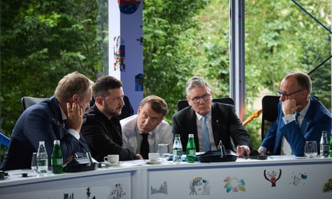 Зеленський обговорив план миру з Макроном, Мерцом та Стармером: Працюємо над документом США