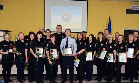 В полиции Донецкой области служат пять тысяч полицейских, каждая третья — женщина