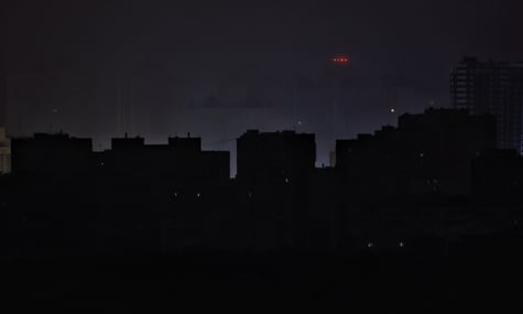 Більше відключень, більше темних годин. Інтерв’ю з енергетичним експертом про те, коли до українців повернеться електрика