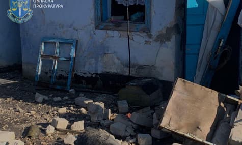 Армия рф ударила по Херсонской области: пострадали три человека