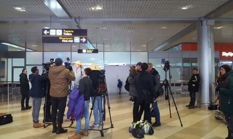 Evacuated Tourists From Chinese Island Of Hainan Back in Ukraine