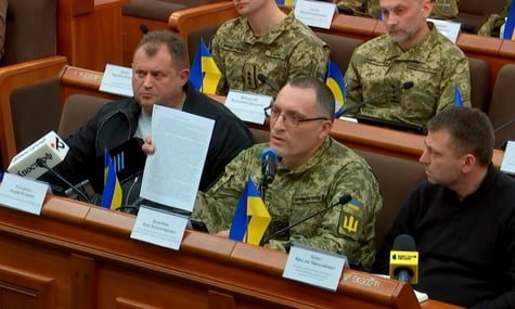 Військовий Бучанського РТЦК, який декларував золото та інші статки, пояснив, що заробив їх до початку служби