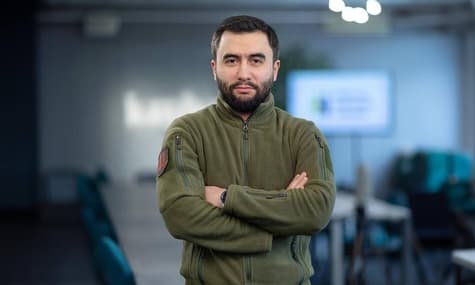 Нову агенцію Міноборони «Державний оператор тилу» очолить Арсен Жумаділов. Що про нього відомо?