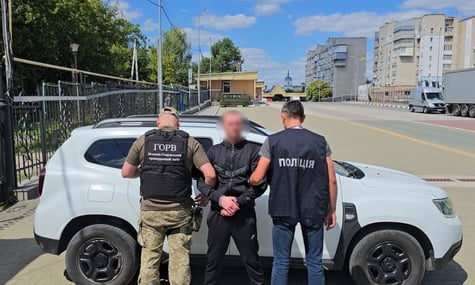 Молдова видала Україні організатора схеми незаконного переправлення чоловіків через кордон