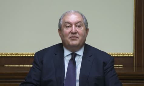 Президент Армении выступил за отставку Пашиняна и его правительства