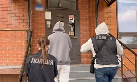 Одеситка під час стріму в TikTok зневажала Україну і славила росію — поліція