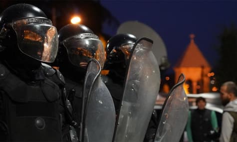 «Проблема намного серьезней, чем блокада зданий». Почему грузинская власть разогнала демонстрантов в Тбилиси