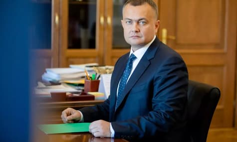 Суд обрав запобіжний захід депутату Арістову, який відпочивав на Мальдівах