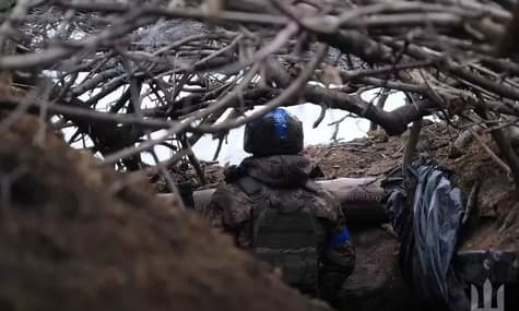 Окупанти застосовують літаки для наступу в районі Старомайорського — Генштаб