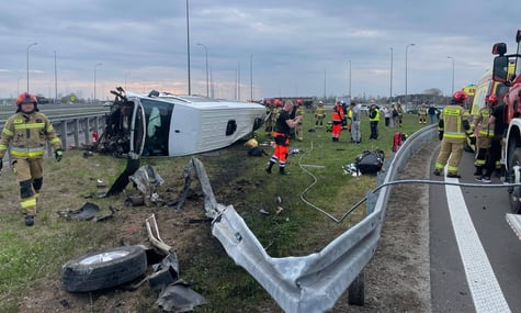 У Польщі перекинувся автобус з українцями. Допомогу надали військові — RMF24 (ДОПОВНЕНО)