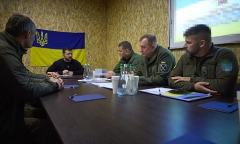 Зеленский приехал в Херсонскую область: провел совещание с военным командованием и пограничниками
