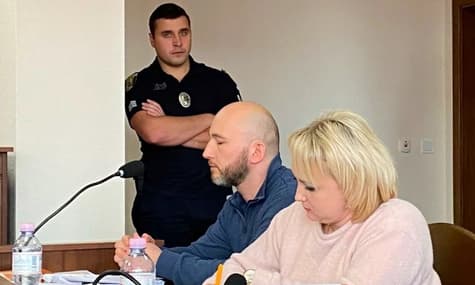 Ex-MP Tsaryov shot at in Crimea, Judge Tandyr stays in custody: highlights for October 27