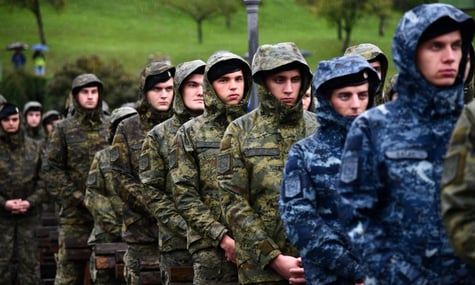 У Хорватії відновили обов’язкову військову службу: за неї платитимуть 1100 євро щомісяця