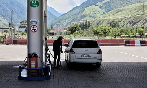 «Это специально сделано, чтобы люди в Крым ездили». «Новая» отправилась по маршруту Владикавказ – Тбилиси