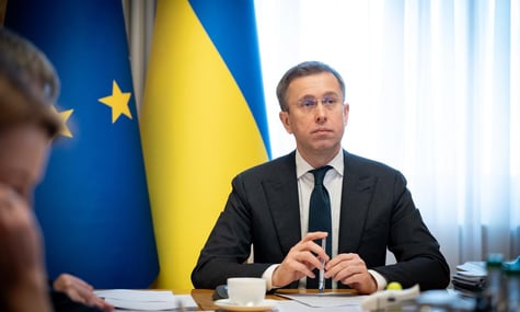 «Ситуація з державними фінансами близька до критичної». Україна ризикує втратити частину міжнародного фінансування через затримку голосувань — Корецький