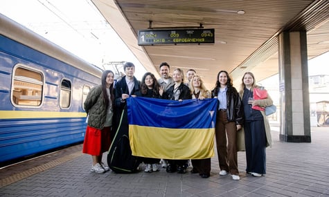 Leleka з командою на вокзалі у Києві, 3 травня 2026 року