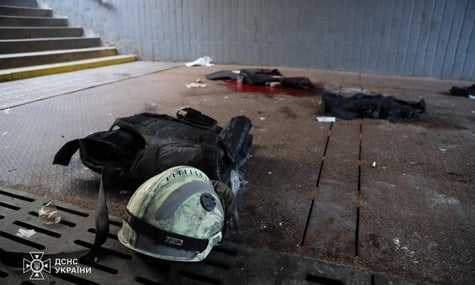 ДСНС про загиблих рятувальників: утрьох пішли «в розвідку» на пожежі, а росіяни завдали повторного удару