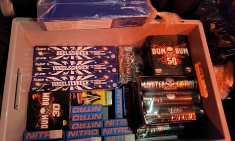 Саморобні феєрверки, які вилучила поліція Берліна в ніч проти 1 січня Саморобні феєрверки, які вилучила поліція Берліна в ніч проти 1 січня