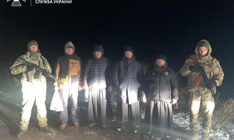 На границе задержали «батюшек» за попытку незаконного выезда: прокатались по озеру за $4 тысячи