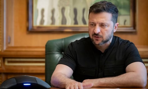 Правозахисники просять Зеленського ветувати закон про множинне громадянство: створює загрози для українців в окупації