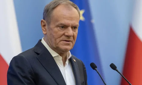 У Польщі ініціюють вотум недовіри уряду Туска на тлі протестів під Конституційним судом