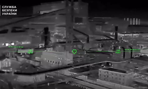 Оккупированный Алчевский меткомбинат остановил работу после атак беспилотников — СБУ (ВИДЕО)