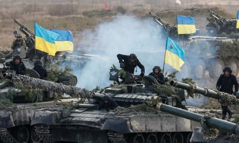 Спроба окупантів захопити спостережний пост на Херсонщині та нова військова допомога Україні: головне за ніч 3 травня