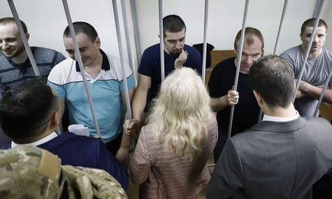 «Нині вже»: Медведчук, обмен моряков и Сенцова и откуда деньги у партии Порошенко (ПРЯМОЙ ЭФИР)
