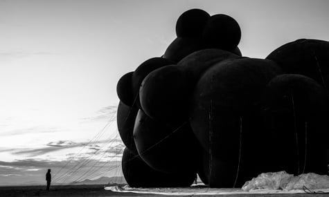 Інсталяція Black Cloud на фестивалі Burning Man