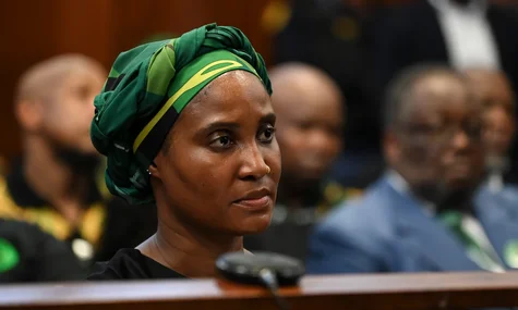 Дочка експрезидента ПАР подала заяву на сестру за її участь у вербуванні африканців на війну проти України