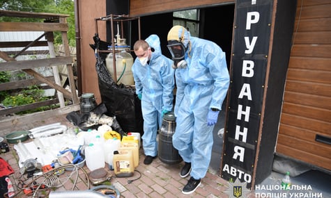 Нацполіція викрила угруповання, яке щомісяця заробляло 300 мільйонів гривень на наркобізнесі