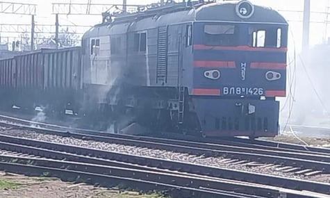 Війська рф завдали удару біля локомотива вантажного поїзда на Дніпропетровщині, 13 квітня 2026 року